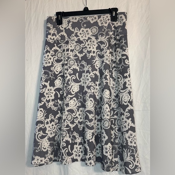 Ashley Blue Women’s Knee Length Skirt Size Large - Picture 6 of 10